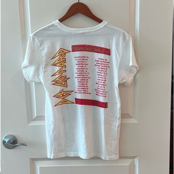 DAYDREAMER Def Leppard 1993 Tour Tee - Picture 9 of 16